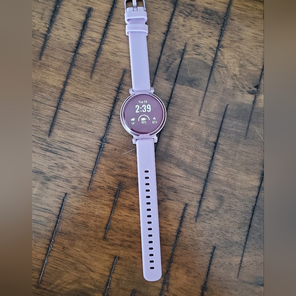 Garmin Lily2 Smartwatch - Picture 2 of 4